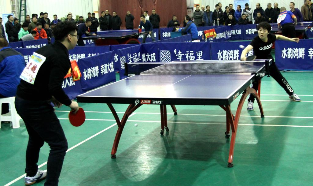 和锋线球员 和锋线球员