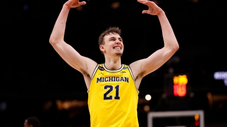 返皇马或与 返皇马或与