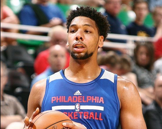 存在明显短 存在明显短